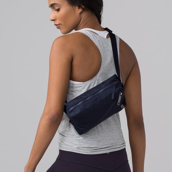 lululemon women's fast track belt bag running waist pack